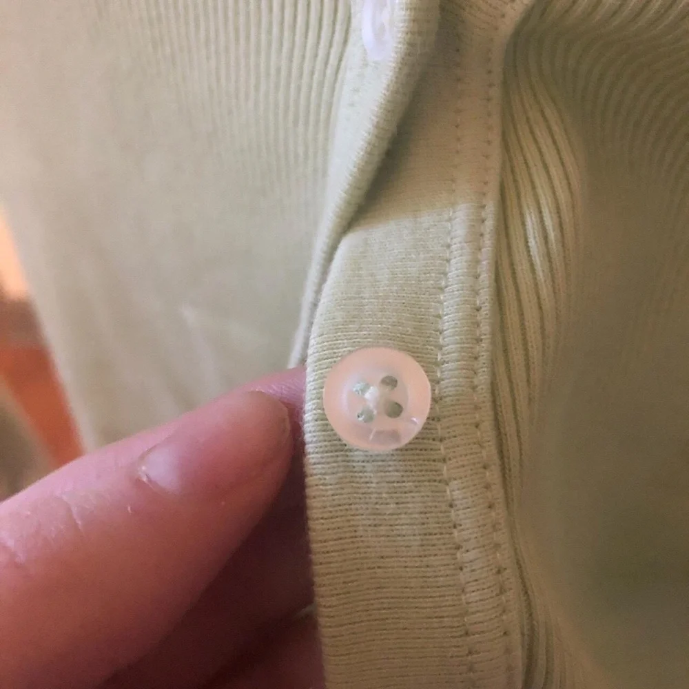 Green Paige sweater from Brandy Melville - Picture 4 of 4